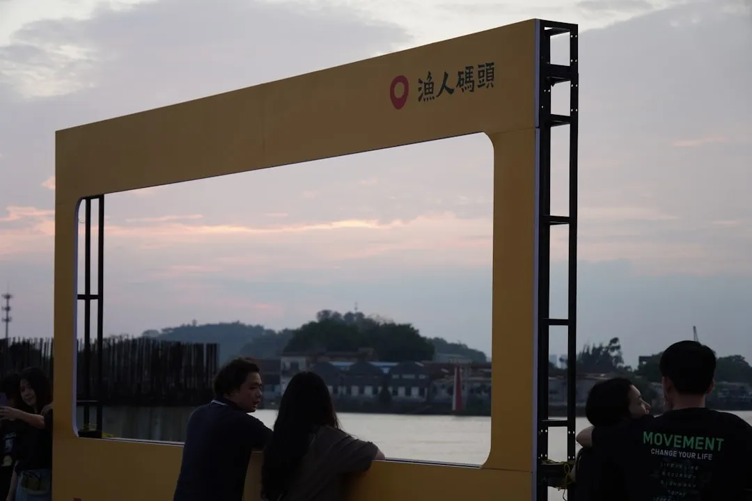 2025年工业控制板常用电子元器件选型要点解析