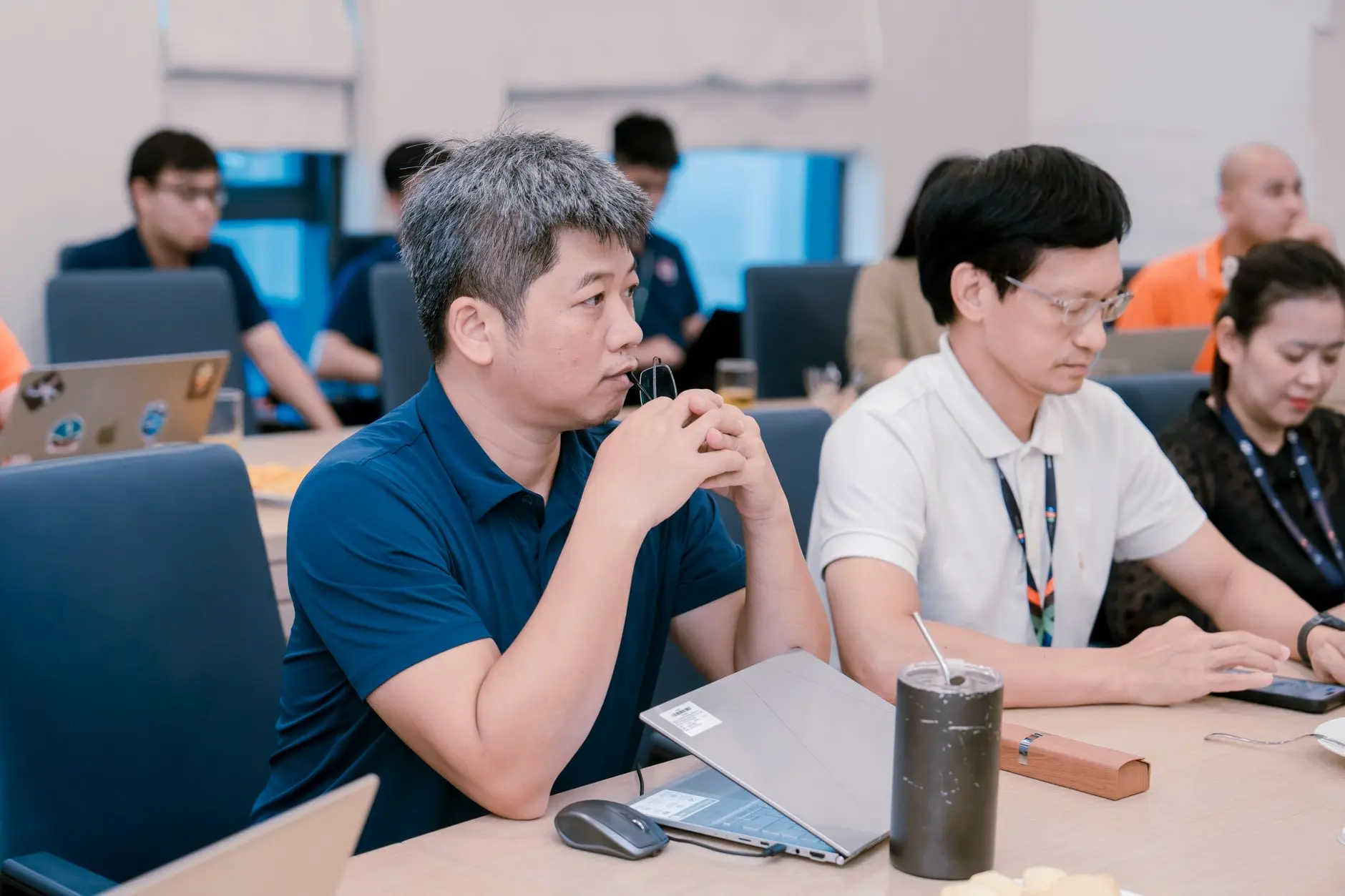 工业控制板与嵌入式模块选型指南：基于传感器与集成电路的匹配策略